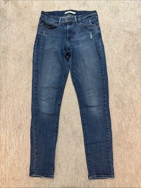 Levi jeans